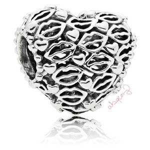 EUC Pandora 796564 Sterling Silver Love & Kisses Heart Charm w/ Lips & Hearts